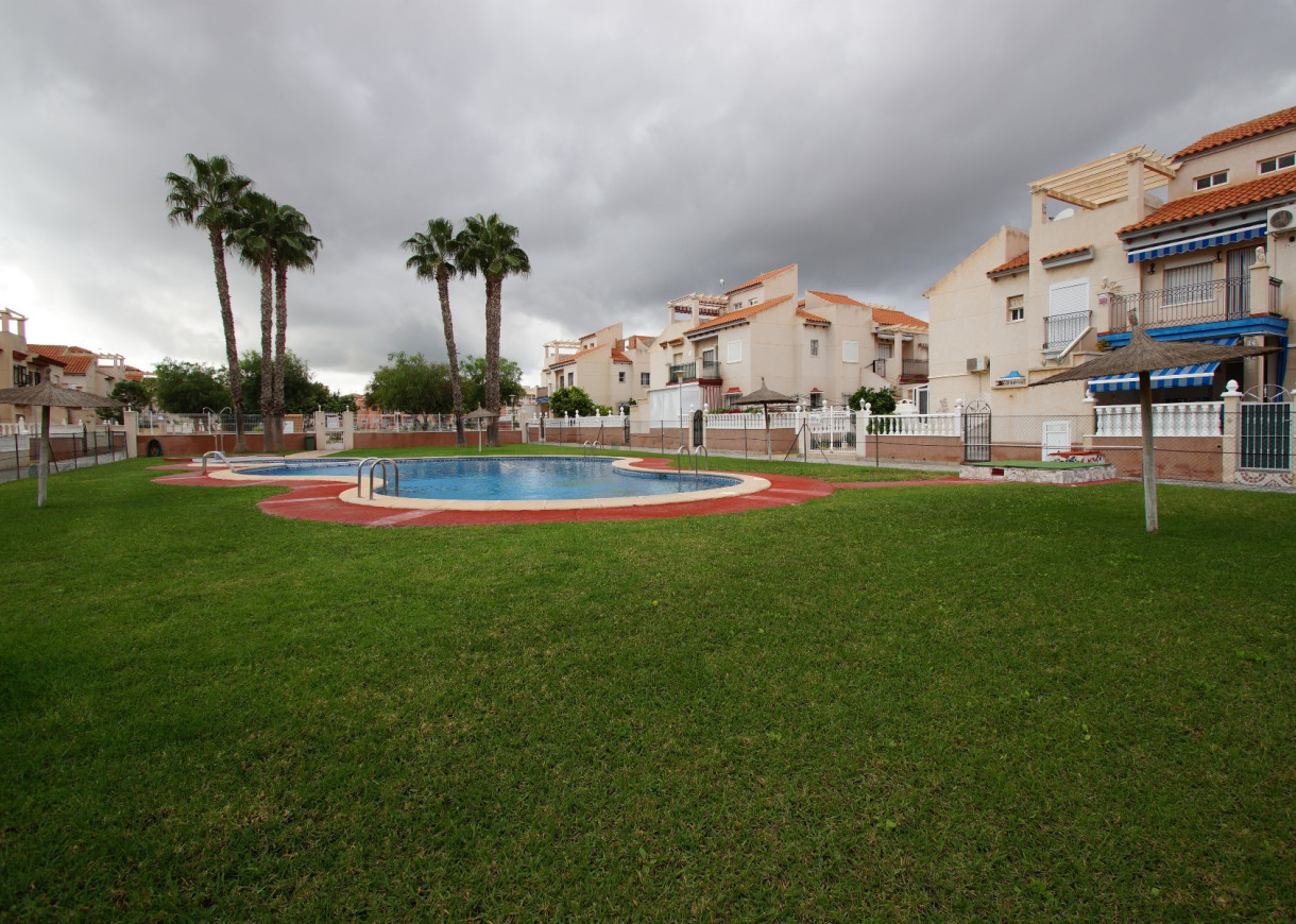 Resale - Bungalow - Orihuela Costa - Playa Flamenca