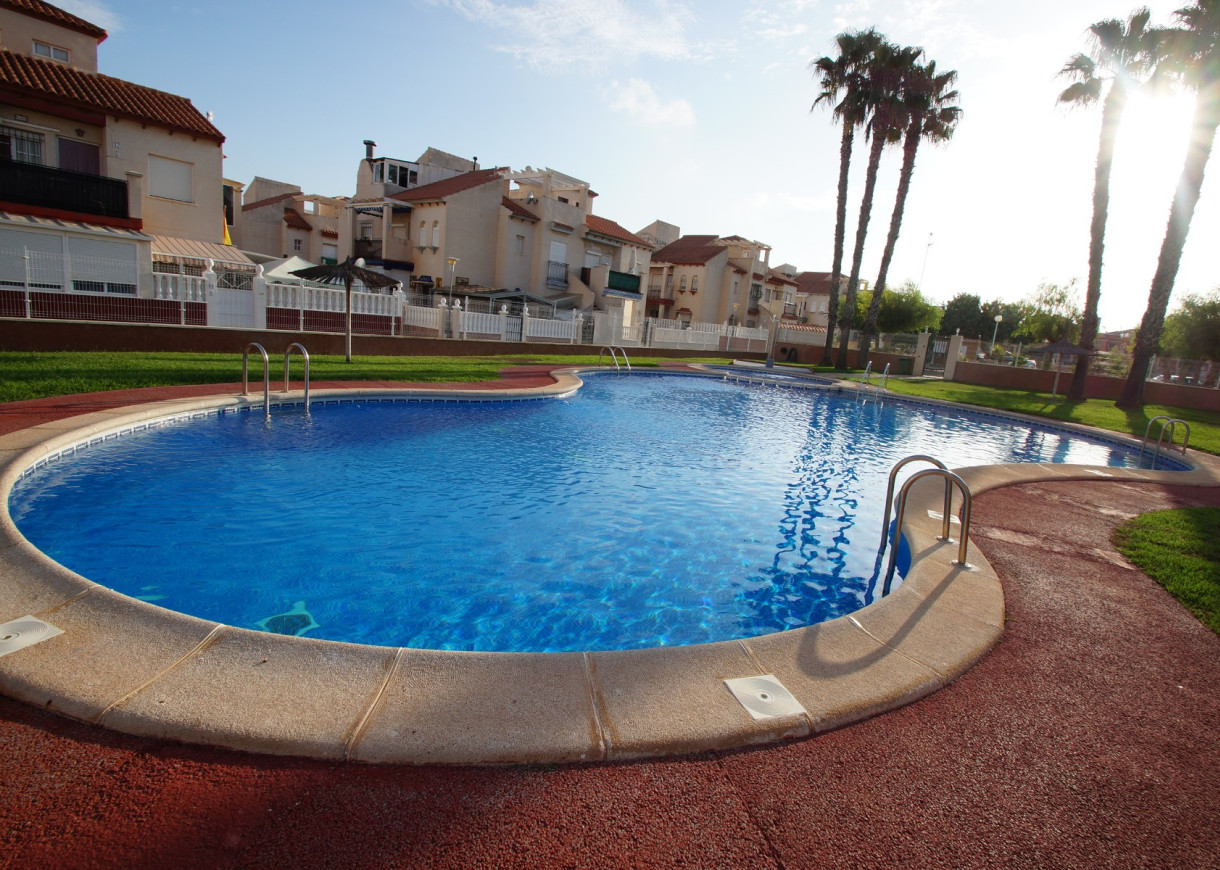 Resale - Bungalow - Orihuela Costa - Playa Flamenca
