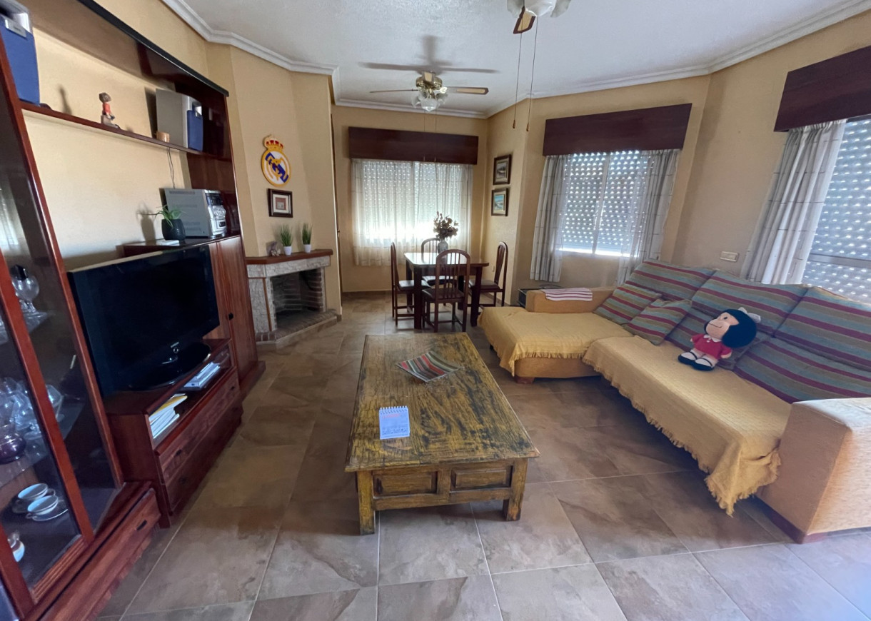Resale - Villa - San Miguel de Salinas - pueblo