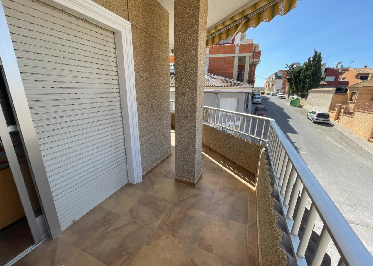 Resale - Villa - San Miguel de Salinas - pueblo