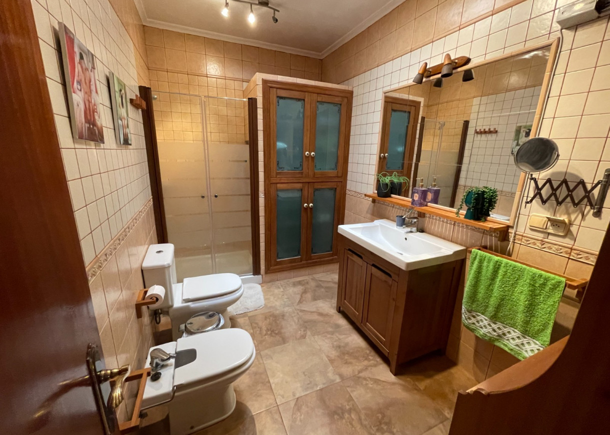 Resale - Villa - San Miguel de Salinas - pueblo