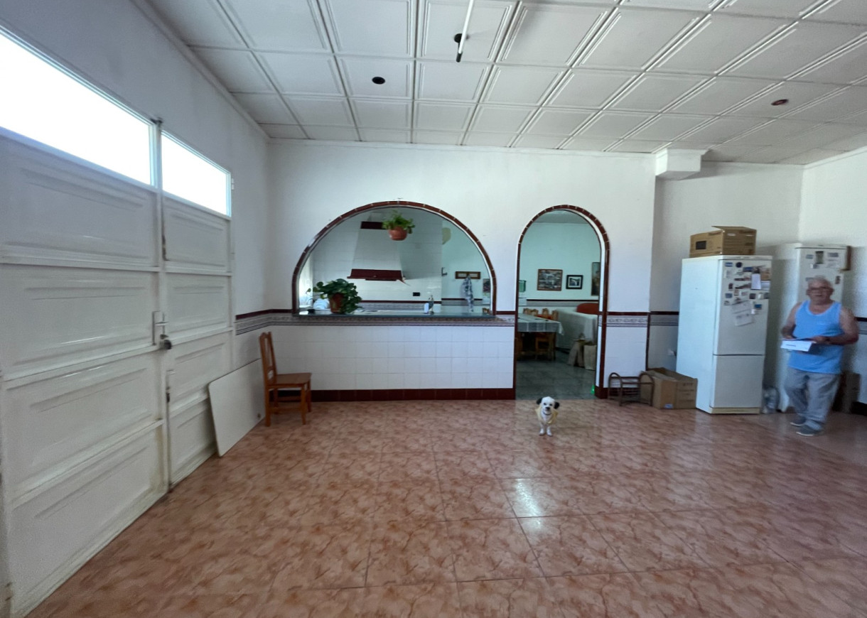 Resale - Villa - San Miguel de Salinas - pueblo