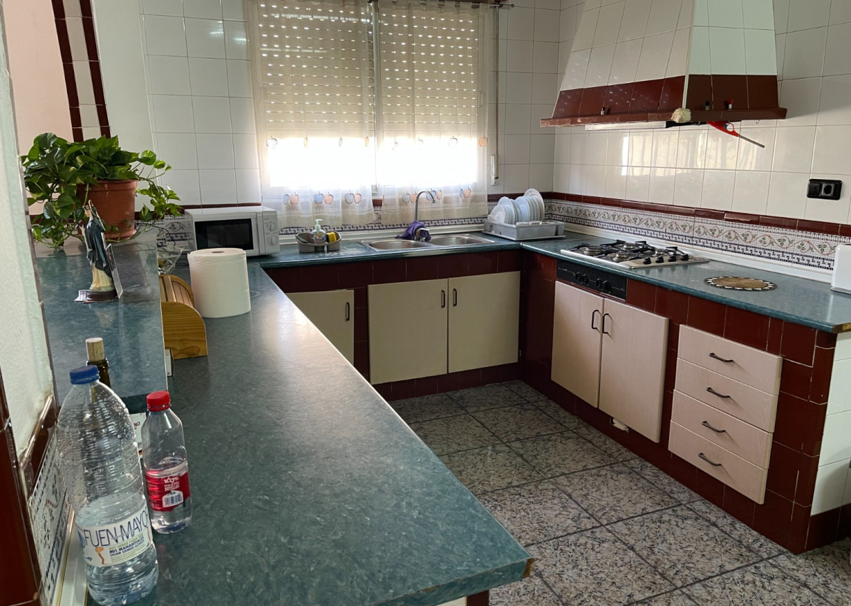 Resale - Villa - San Miguel de Salinas - pueblo