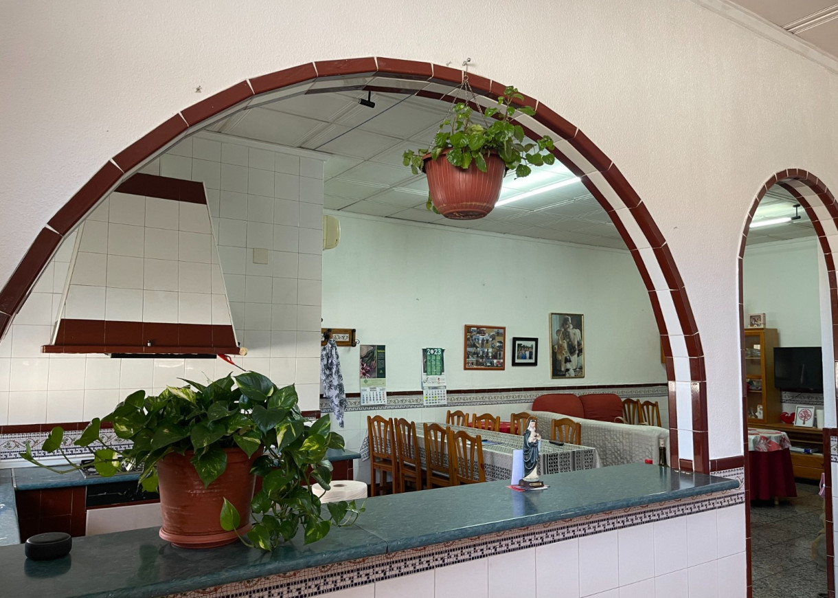 Resale - Villa - San Miguel de Salinas - pueblo