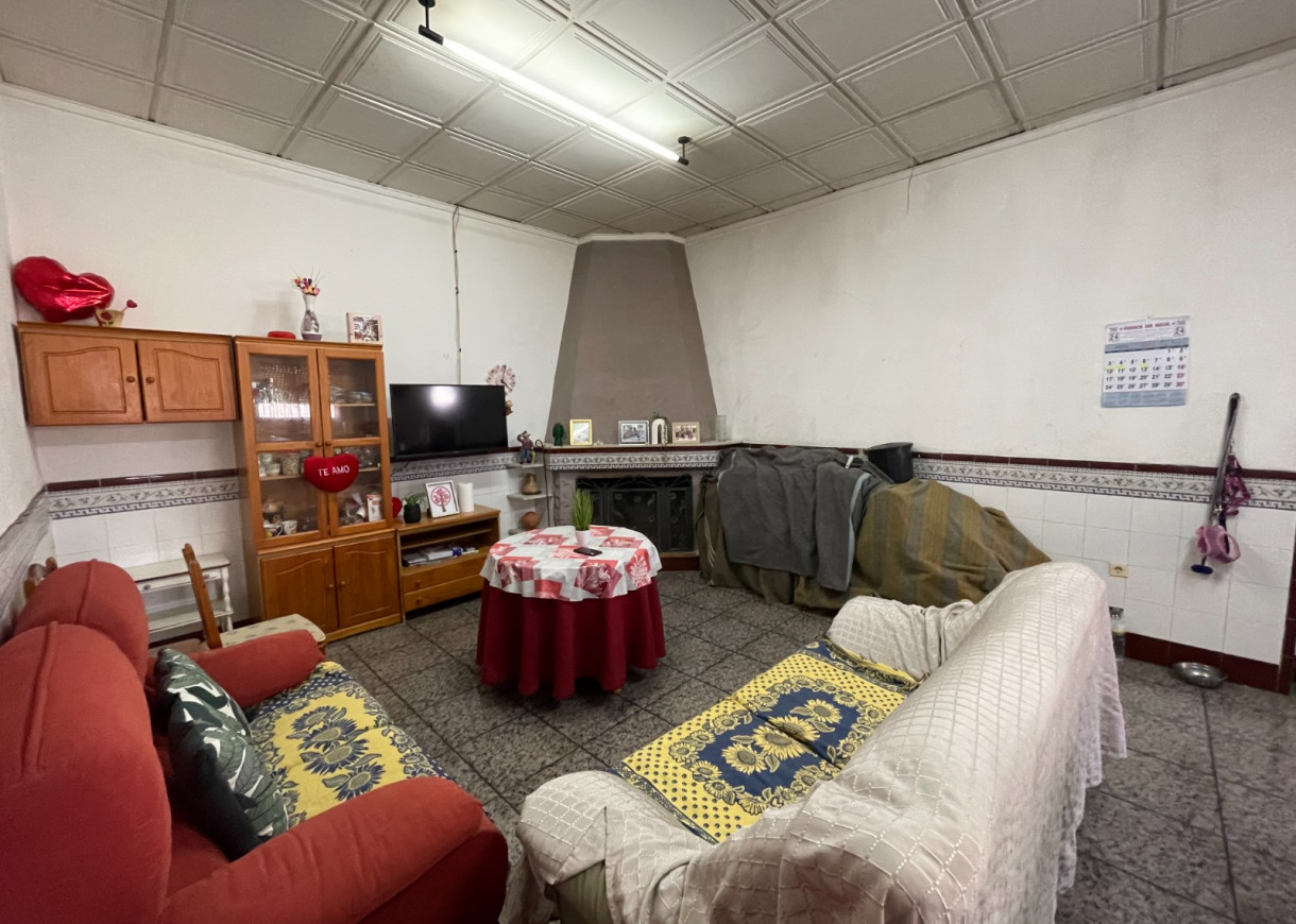 Resale - Villa - San Miguel de Salinas - pueblo