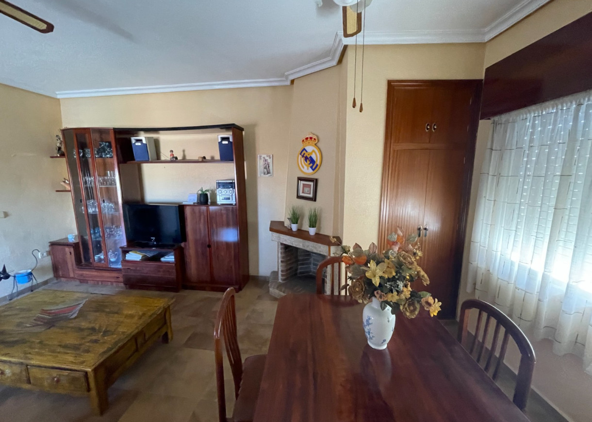 Resale - Villa - San Miguel de Salinas - pueblo