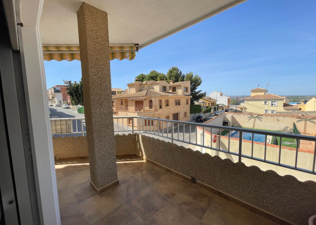 Resale - Villa - San Miguel de Salinas - pueblo