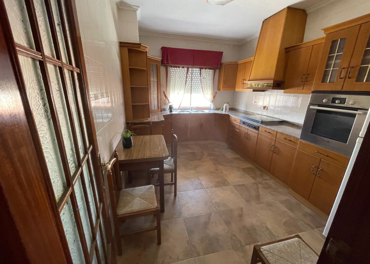 Resale - Villa - San Miguel de Salinas - pueblo