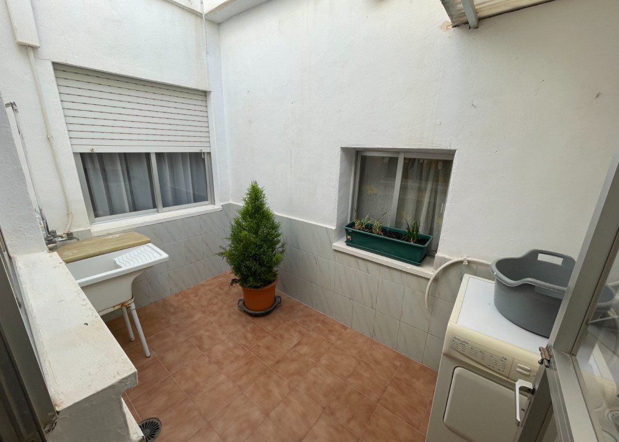 Resale - Villa - San Miguel de Salinas - pueblo