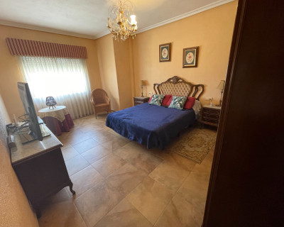 Resale - Villa - San Miguel de Salinas - pueblo