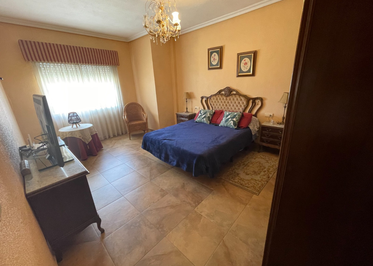 Resale - Villa - San Miguel de Salinas - pueblo