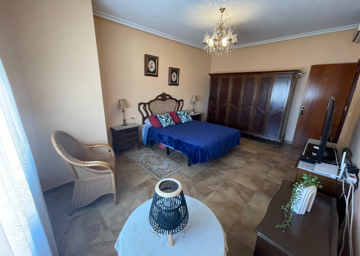 Resale - Villa - San Miguel de Salinas - pueblo