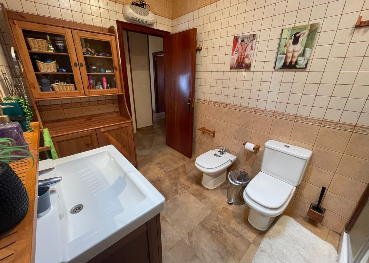 Resale - Villa - San Miguel de Salinas - pueblo