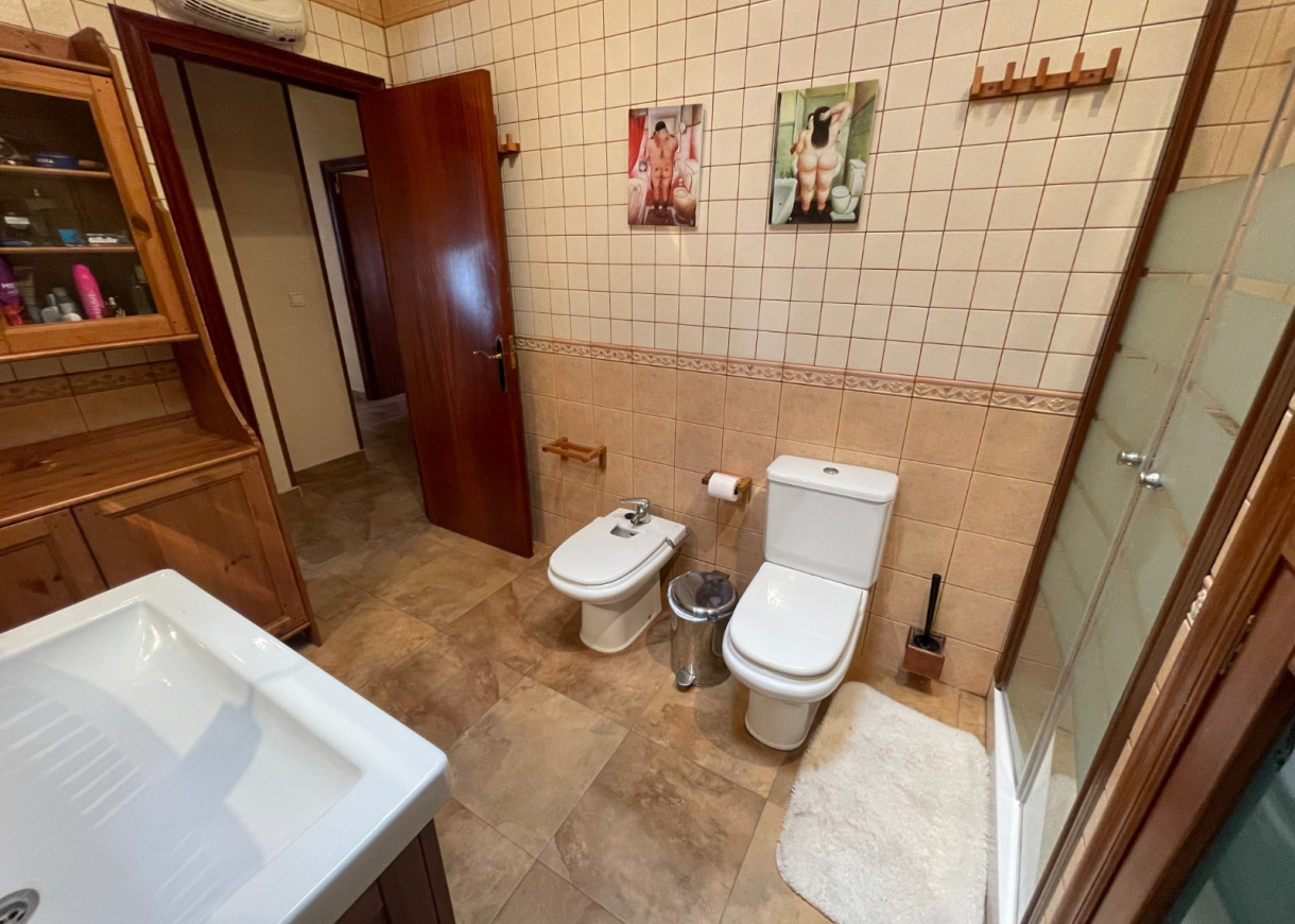 Resale - Villa - San Miguel de Salinas - pueblo