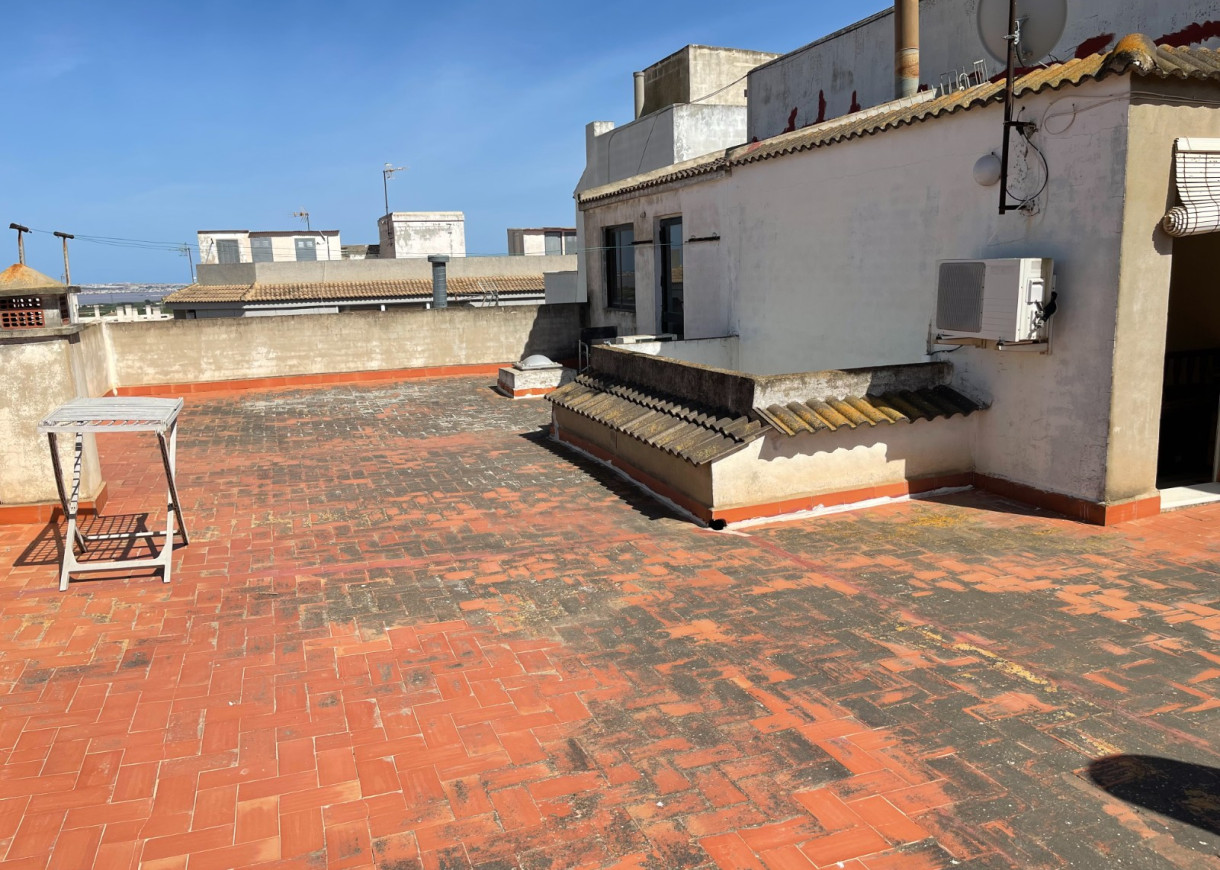 Resale - Villa - San Miguel de Salinas - pueblo
