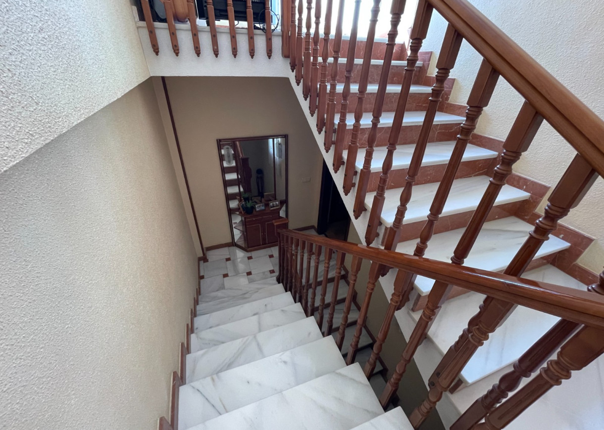 Resale - Villa - San Miguel de Salinas - pueblo