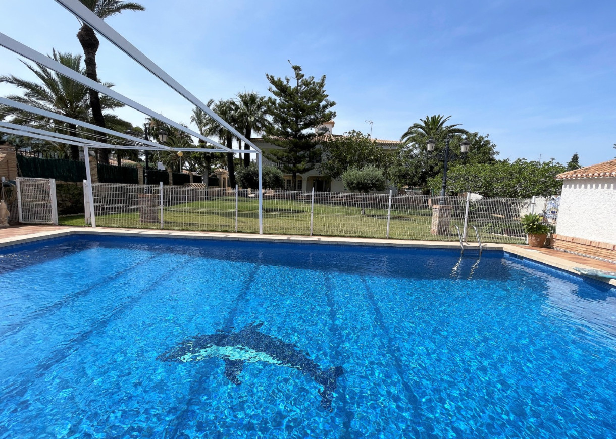Resale - Villa - Orihuela Costa - Cabo Roig