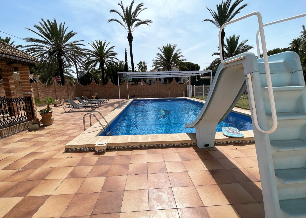 Resale - Villa - Orihuela Costa - Cabo Roig