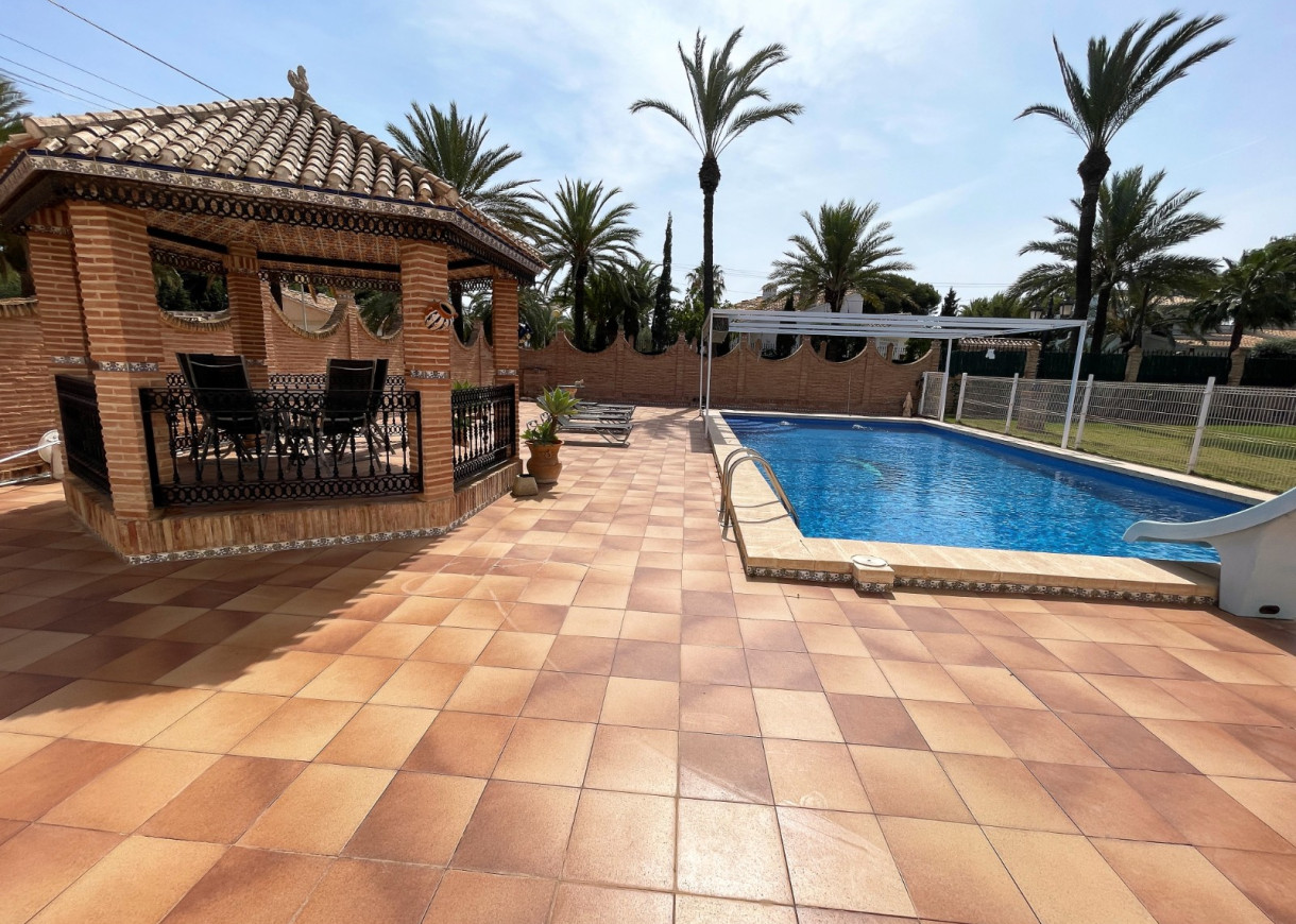 Resale - Villa - Orihuela Costa - Cabo Roig