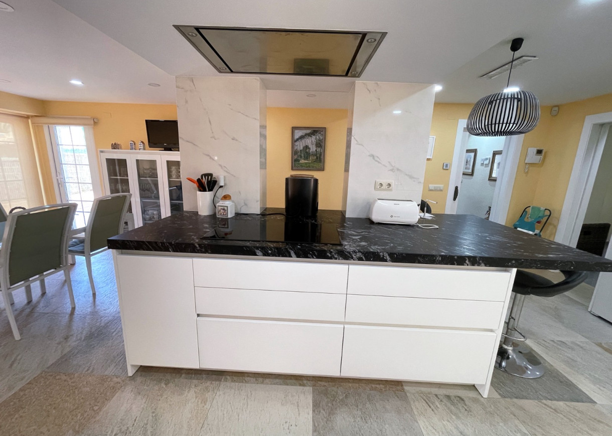 Resale - Villa - Orihuela Costa - Cabo Roig
