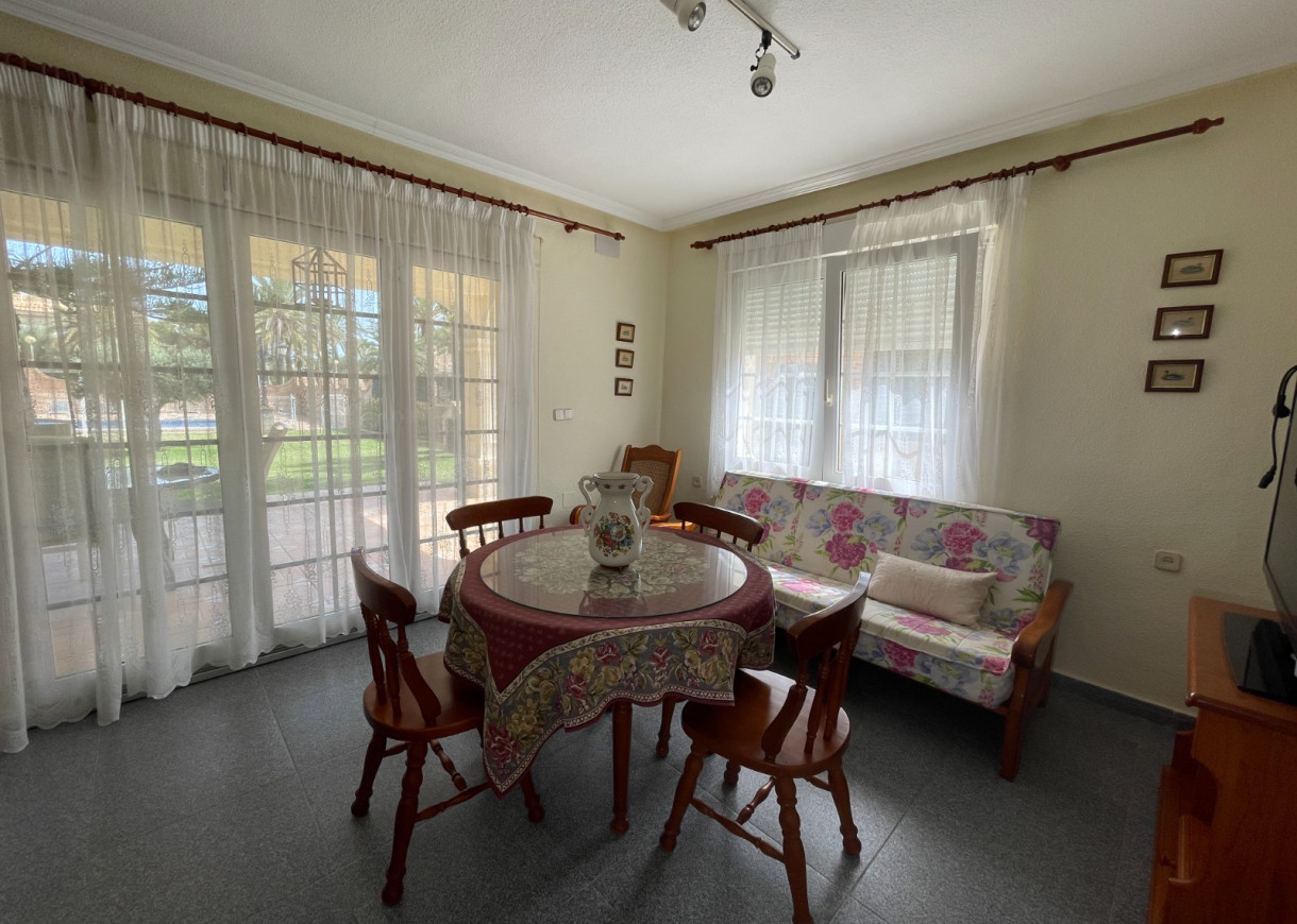 Resale - Villa - Orihuela Costa - Cabo Roig