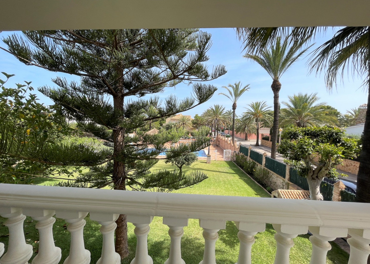 Resale - Villa - Orihuela Costa - Cabo Roig