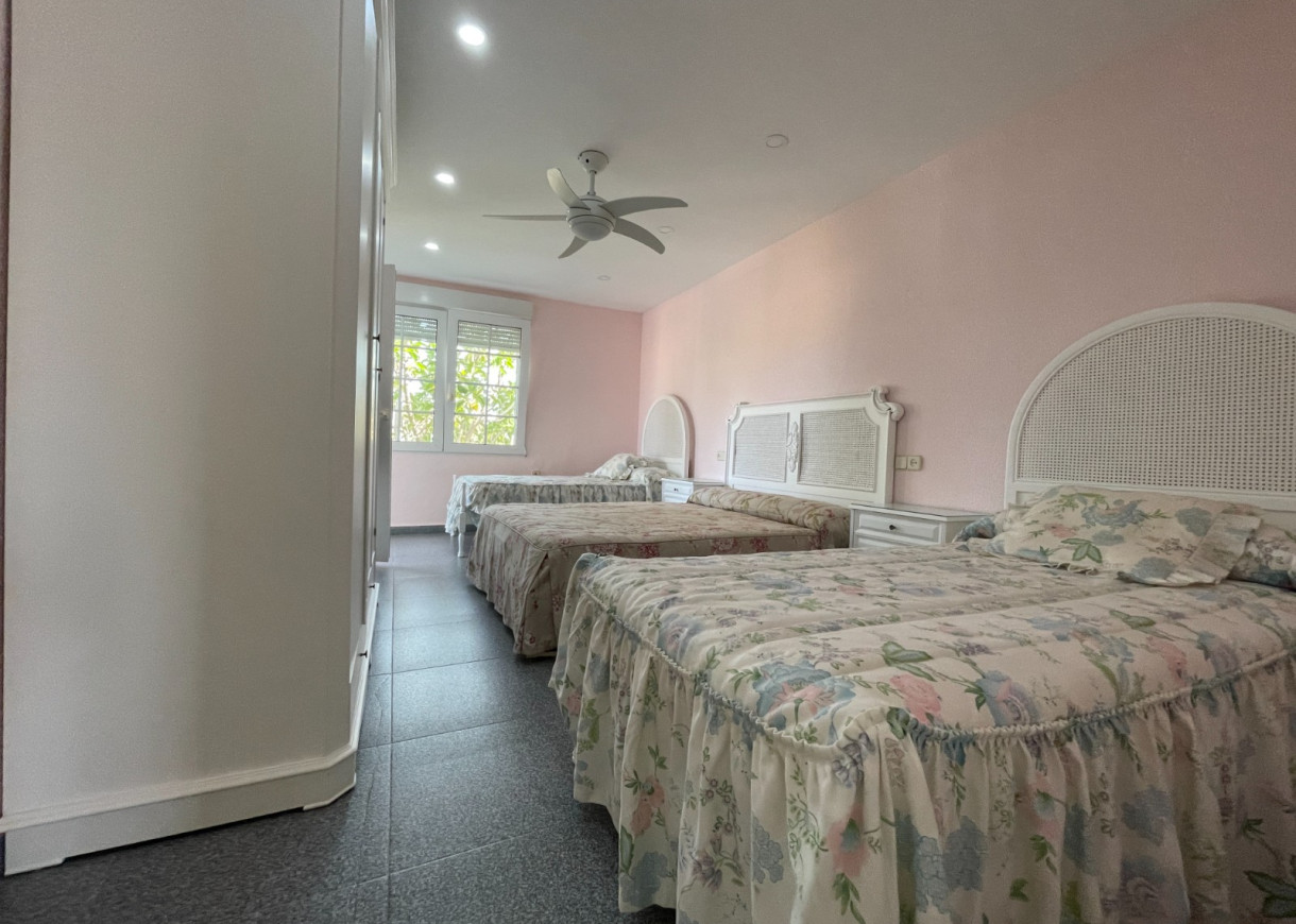 Resale - Villa - Orihuela Costa - Cabo Roig