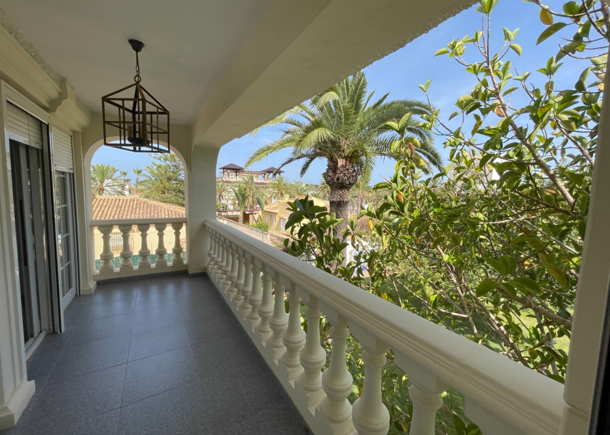 Resale - Villa - Orihuela Costa - Cabo Roig