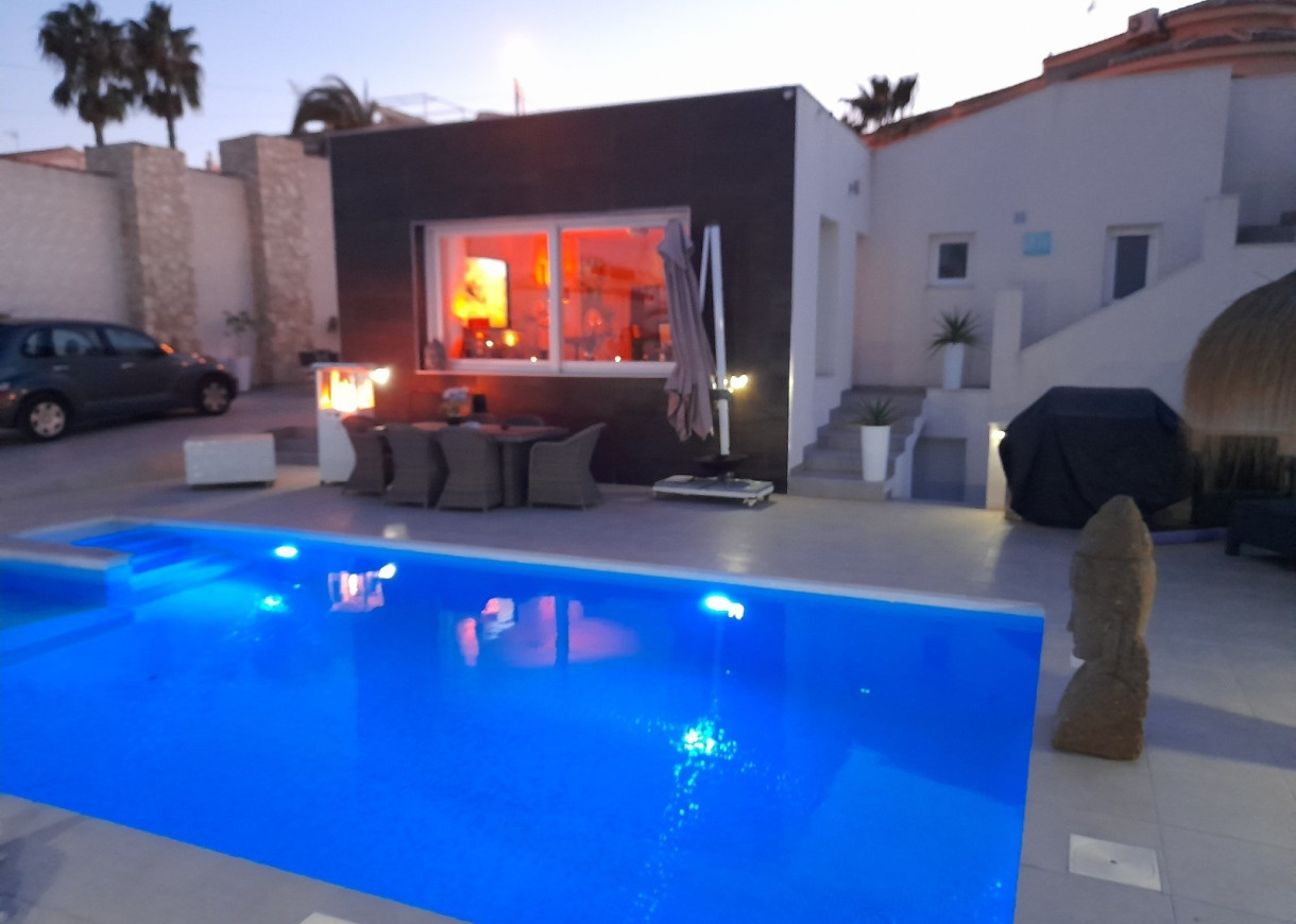 Resale - Villa - Rojales - Ciudad Quesada