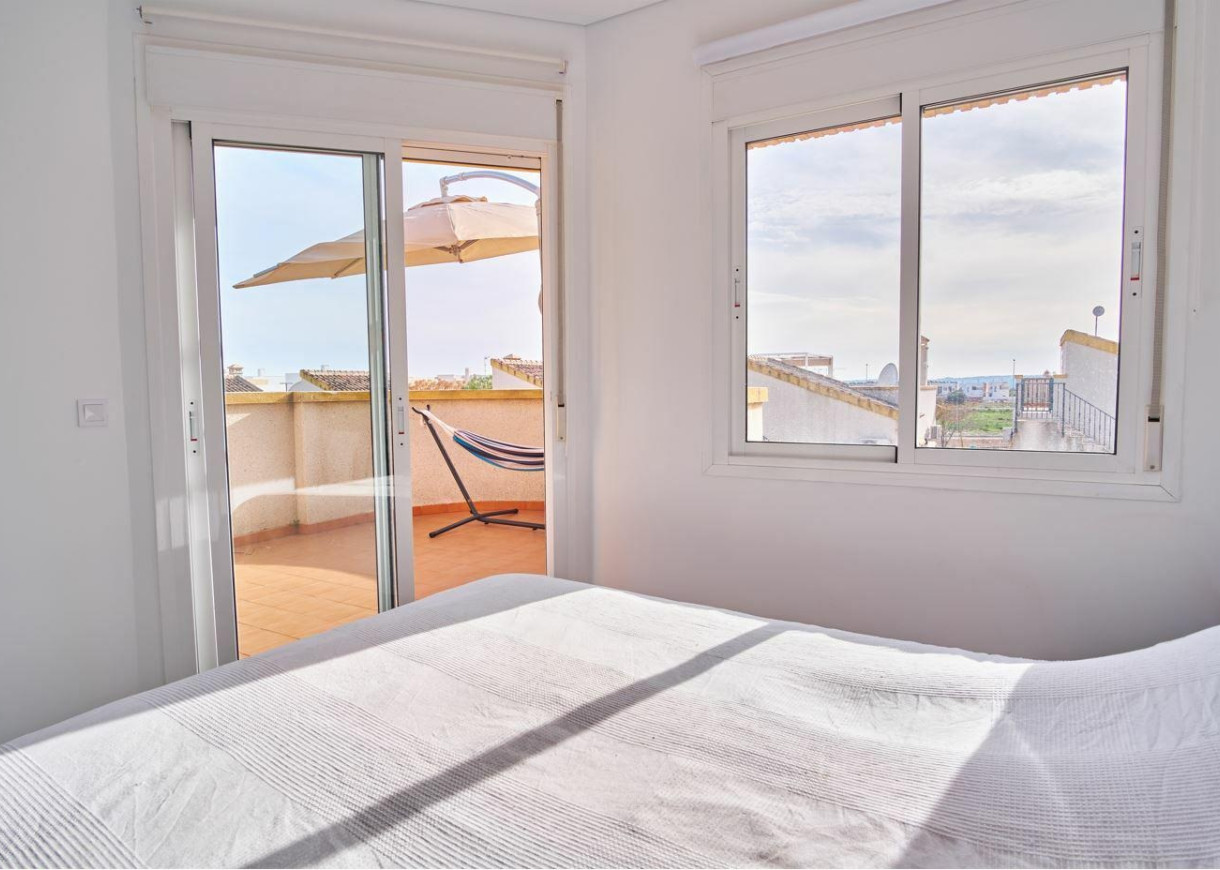 Resale - Villa - Los Montesinos - La Herrada