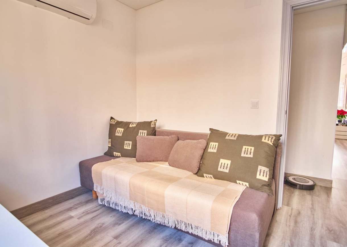 Resale - Villa - Los Montesinos - La Herrada