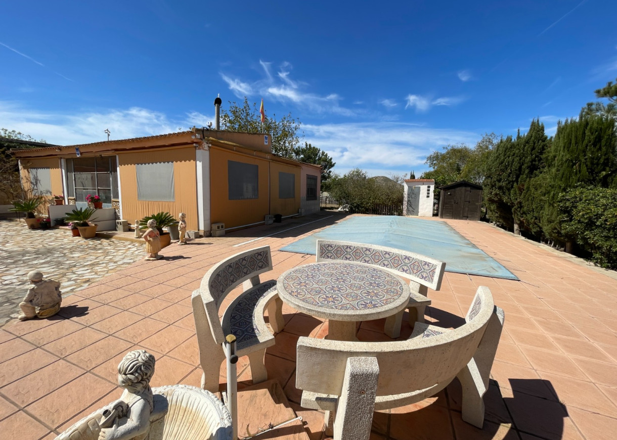 Resale - Villa - Guardamar del Segura - Valencian Community