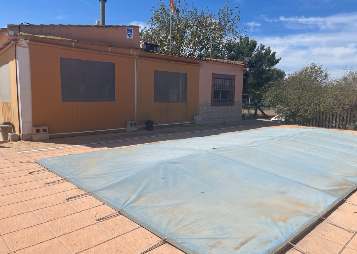 Resale - Villa - Guardamar del Segura - Valencian Community