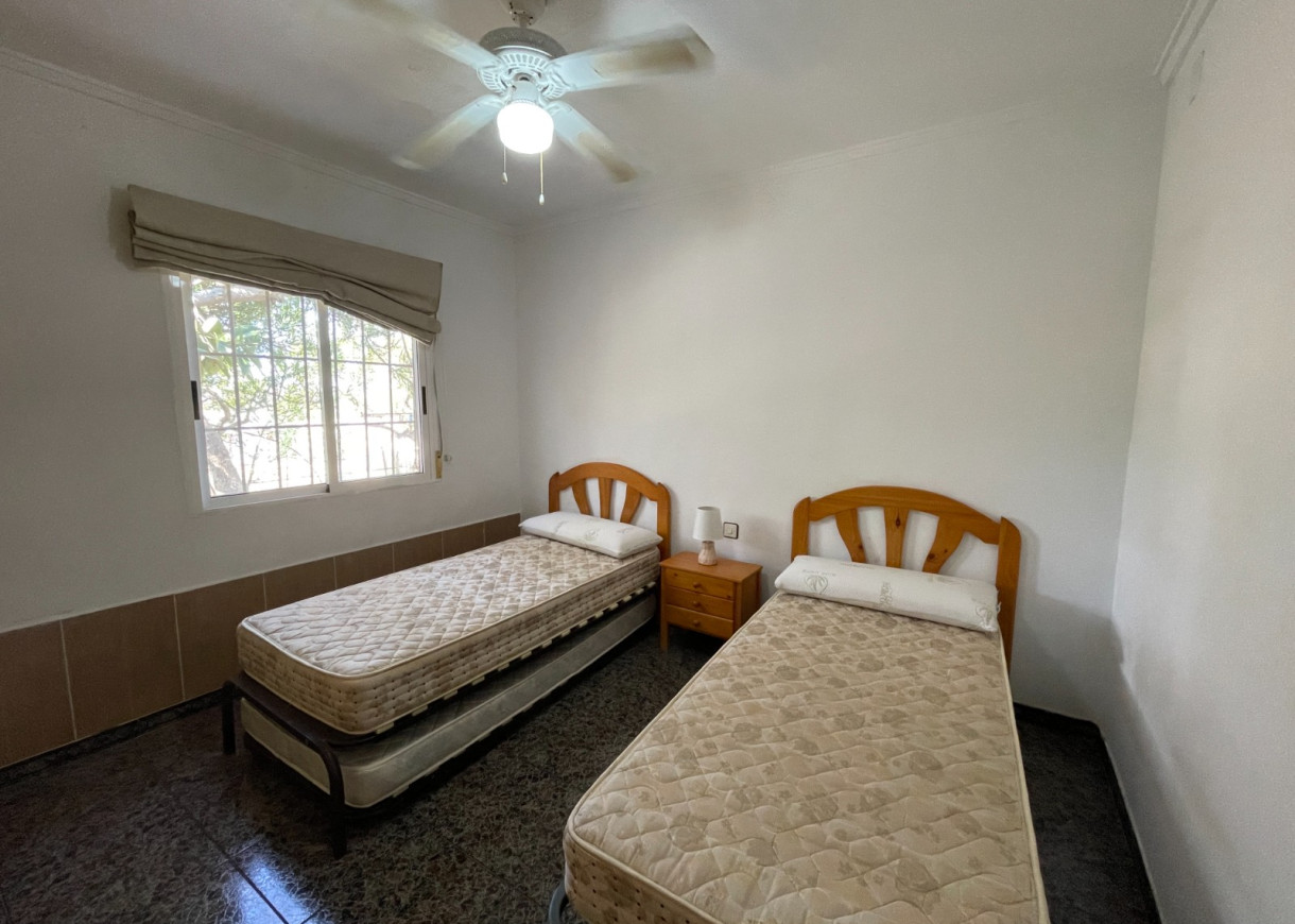 Resale - Villa - Guardamar del Segura - Valencian Community