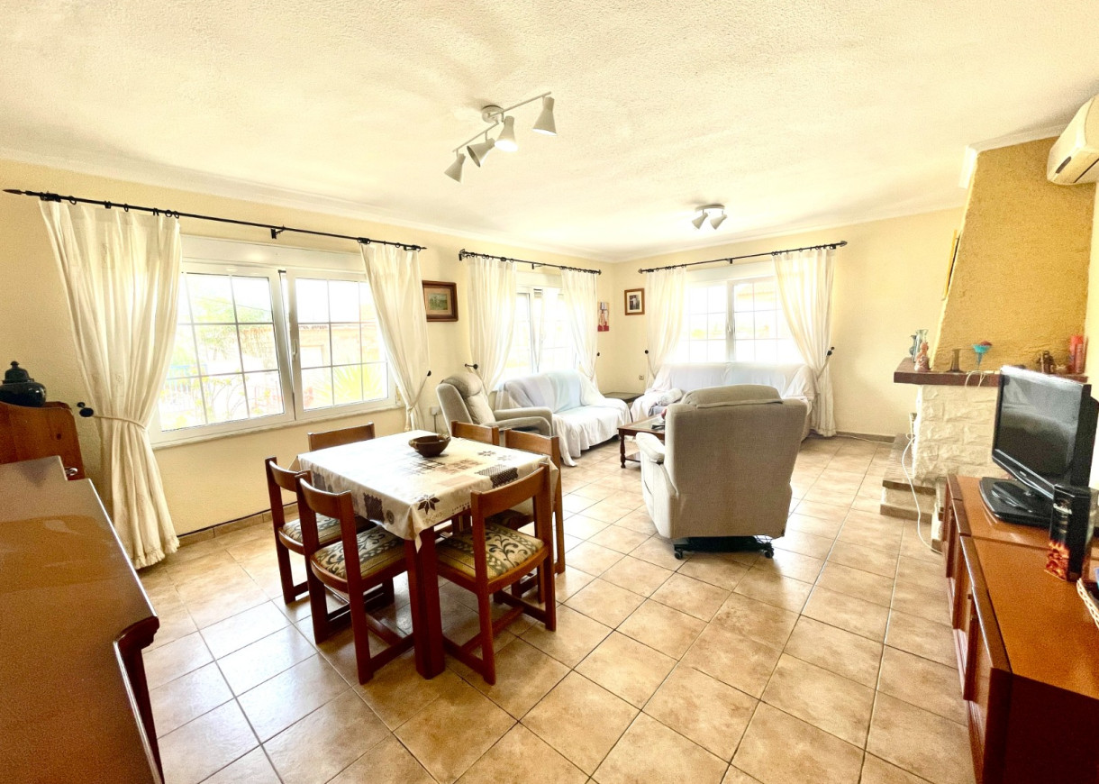 Resale - Villa - Benijofar - pueblo
