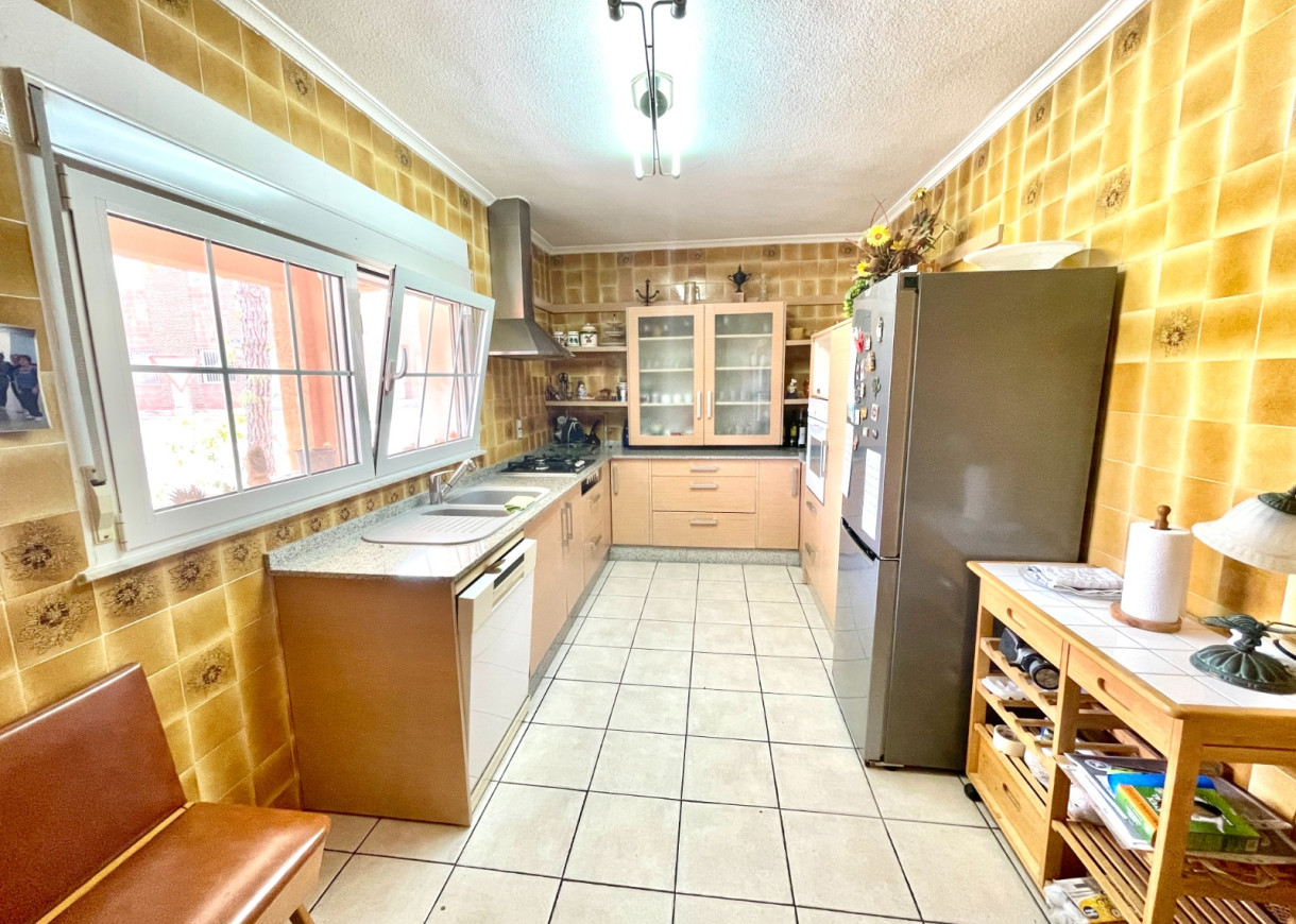 Resale - Villa - Benijofar - pueblo