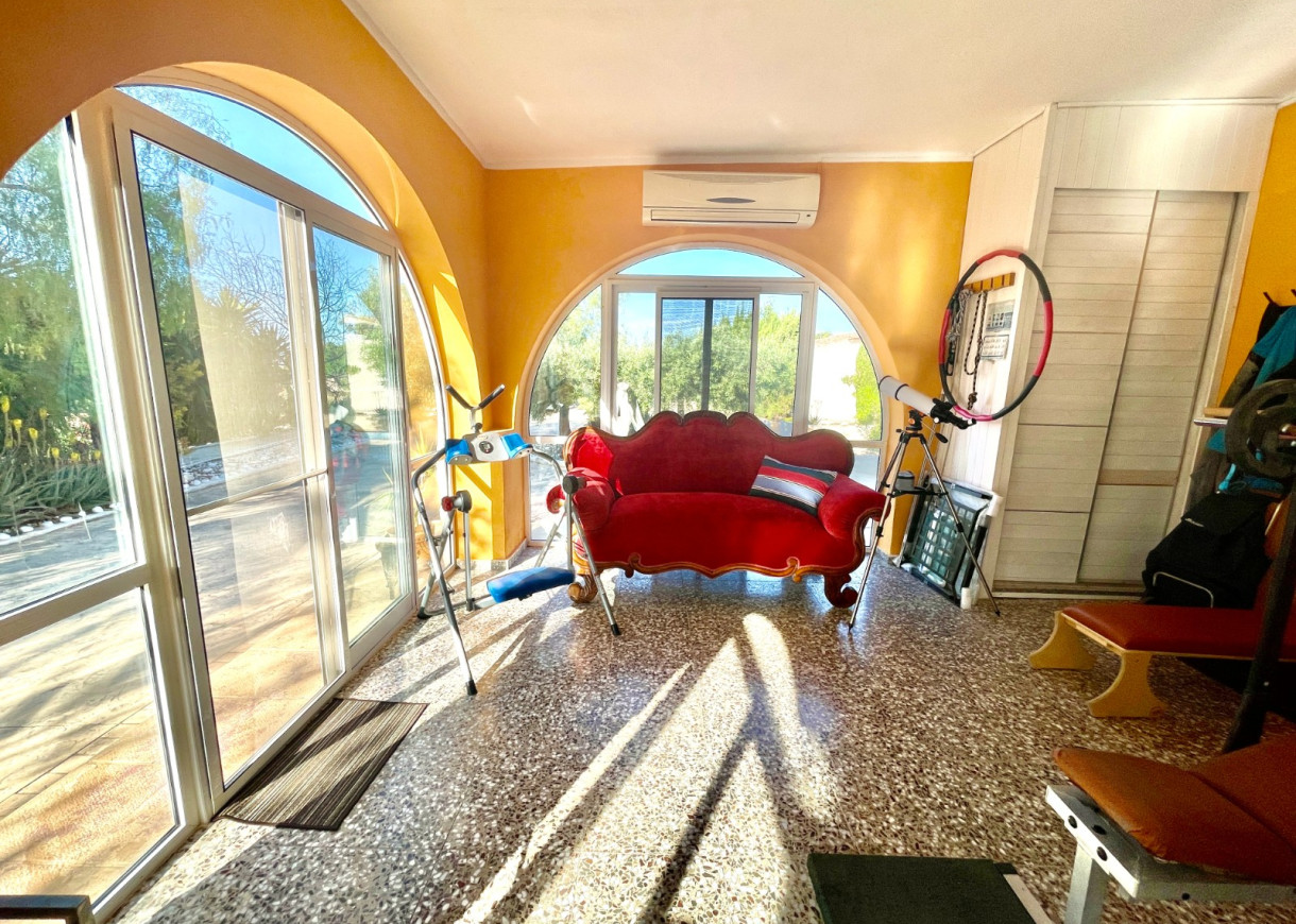 Resale - Finca / Country Property - Crevillente