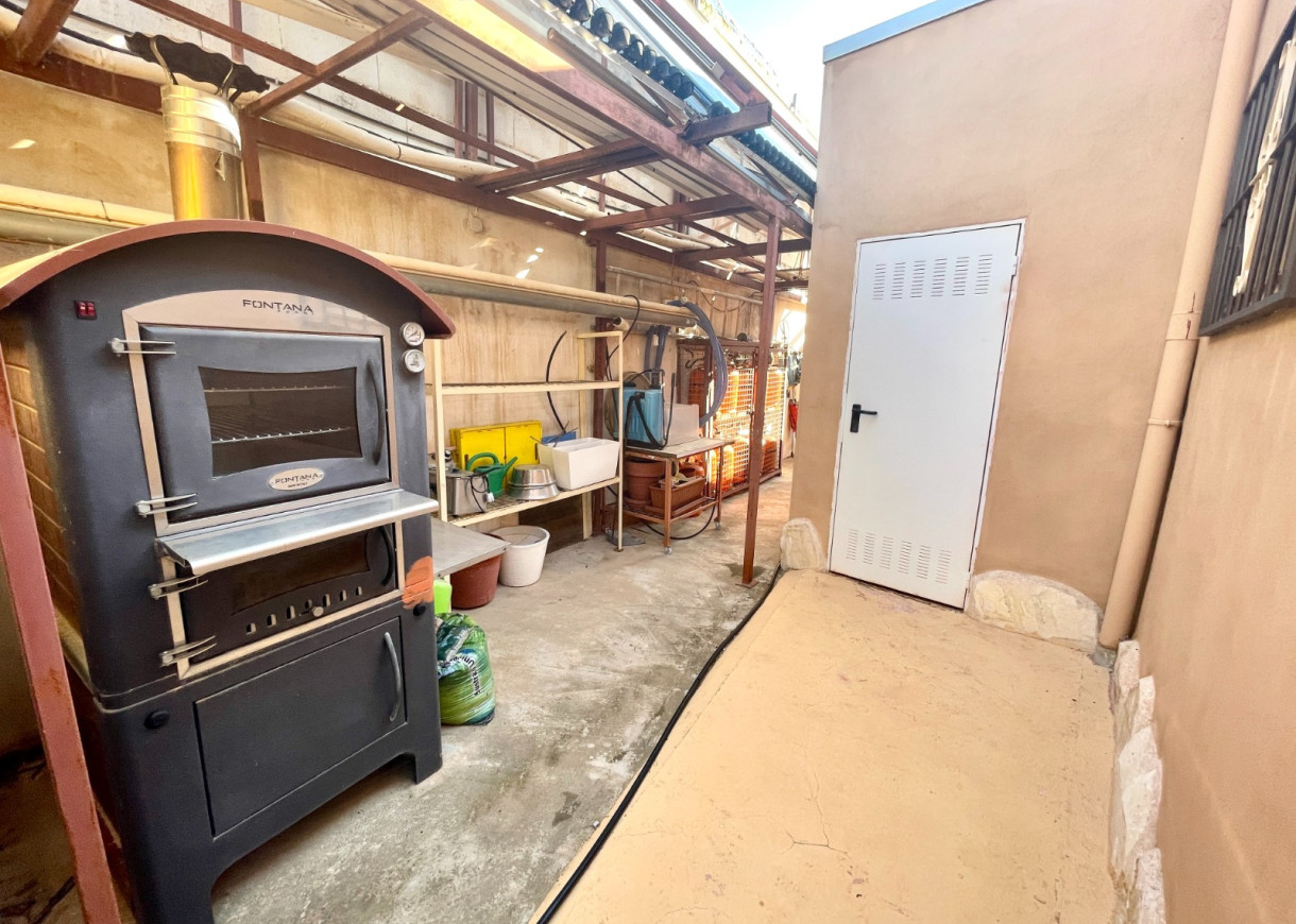 Resale - Finca / Country Property - Crevillente