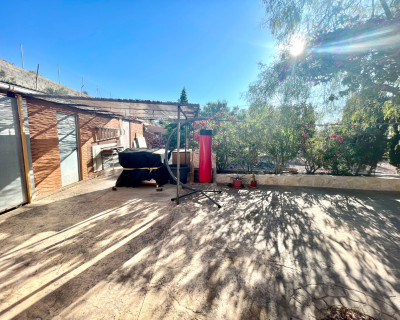 Resale - Finca / Country Property - Crevillente