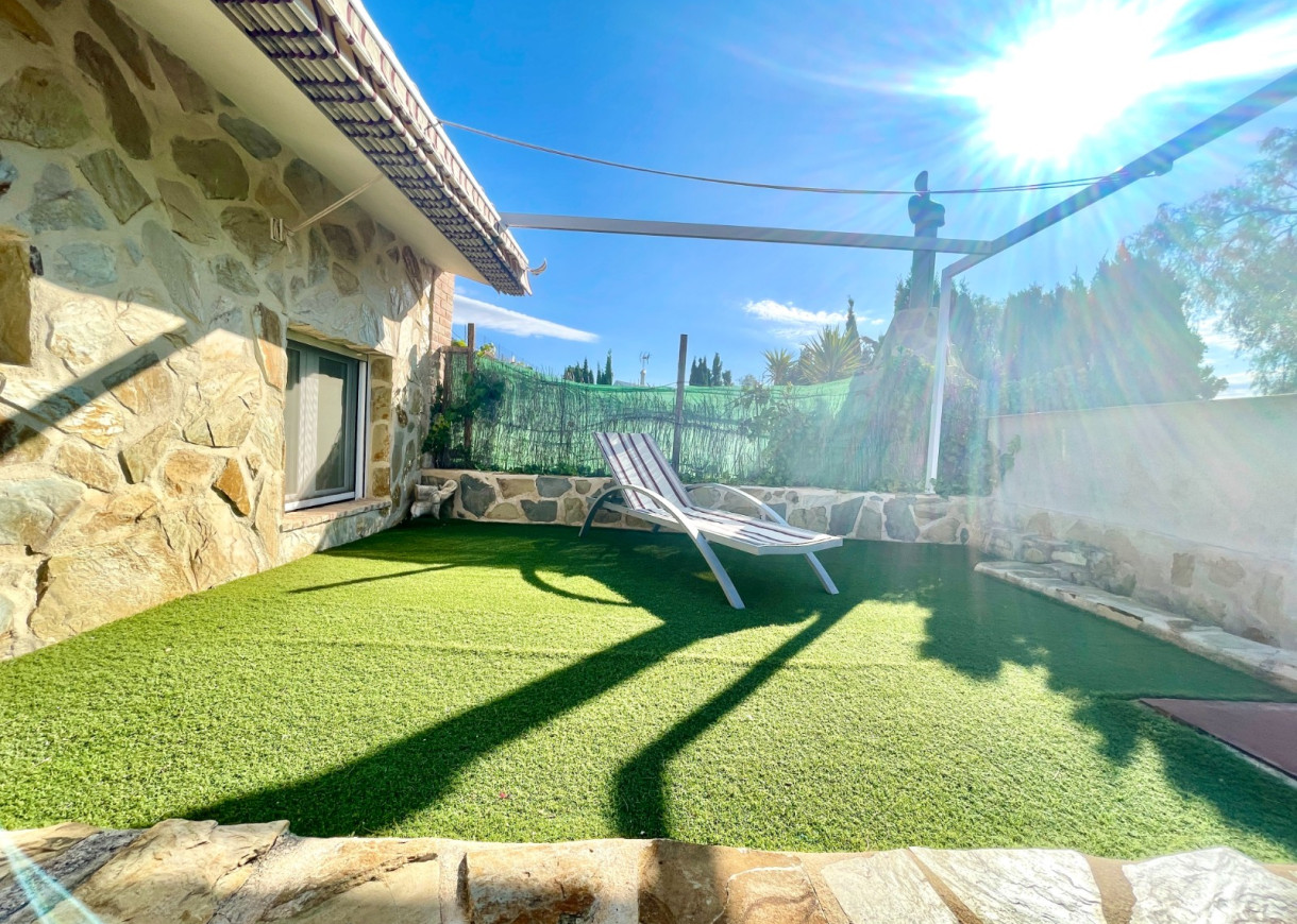 Resale - Finca / Country Property - Crevillente