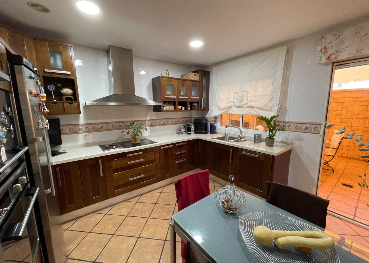 Resale - Townhouse - Elche - Center