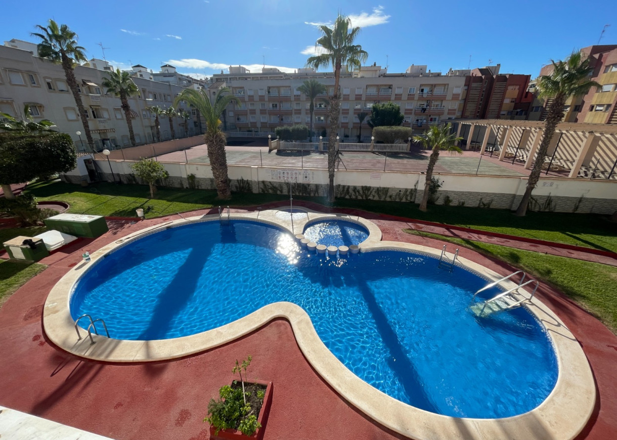 Resale - Apartment - Flat - Torrevieia - Comunidad Valenciana