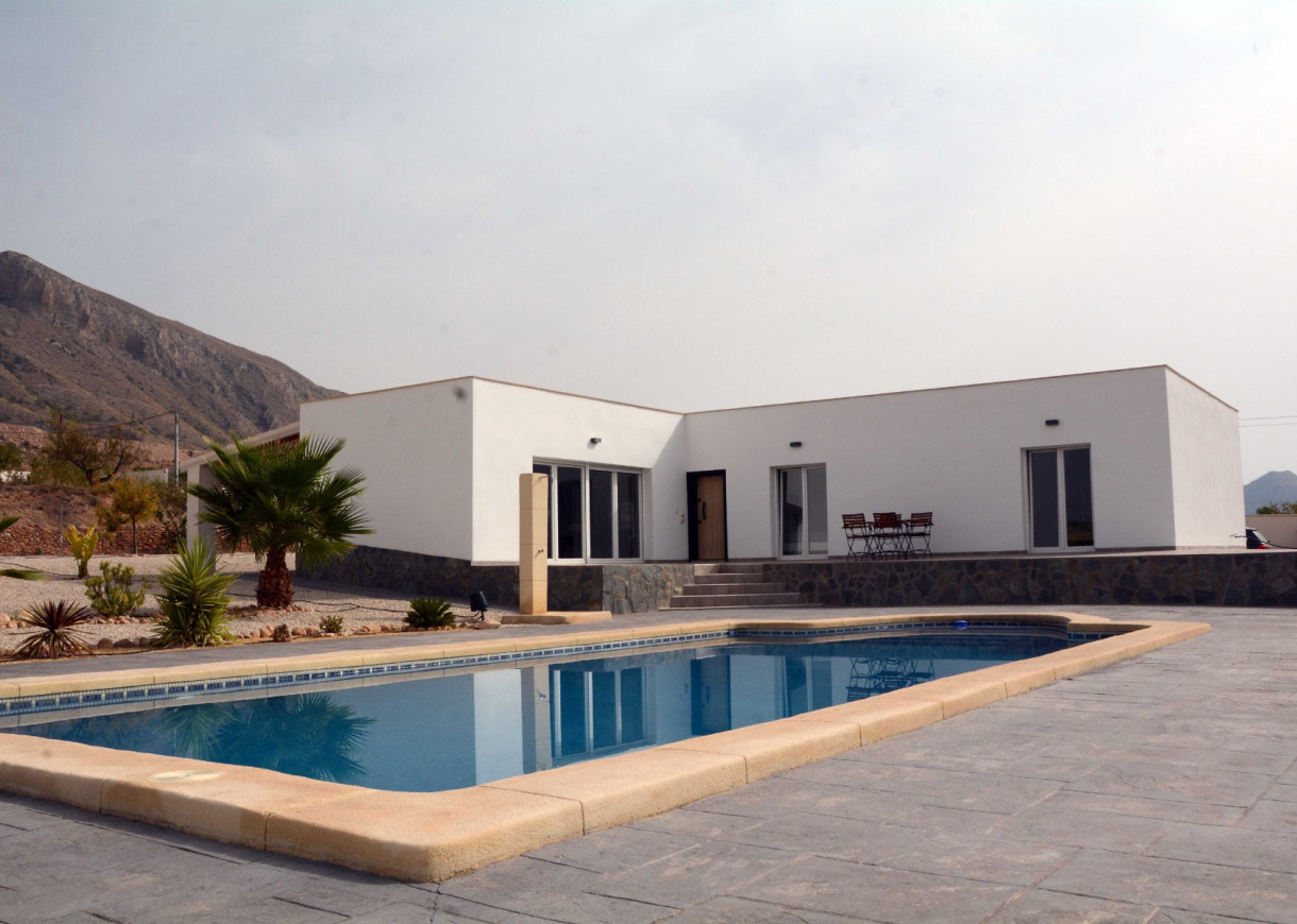 Resale - Finca / Country Property - Macisvenda
