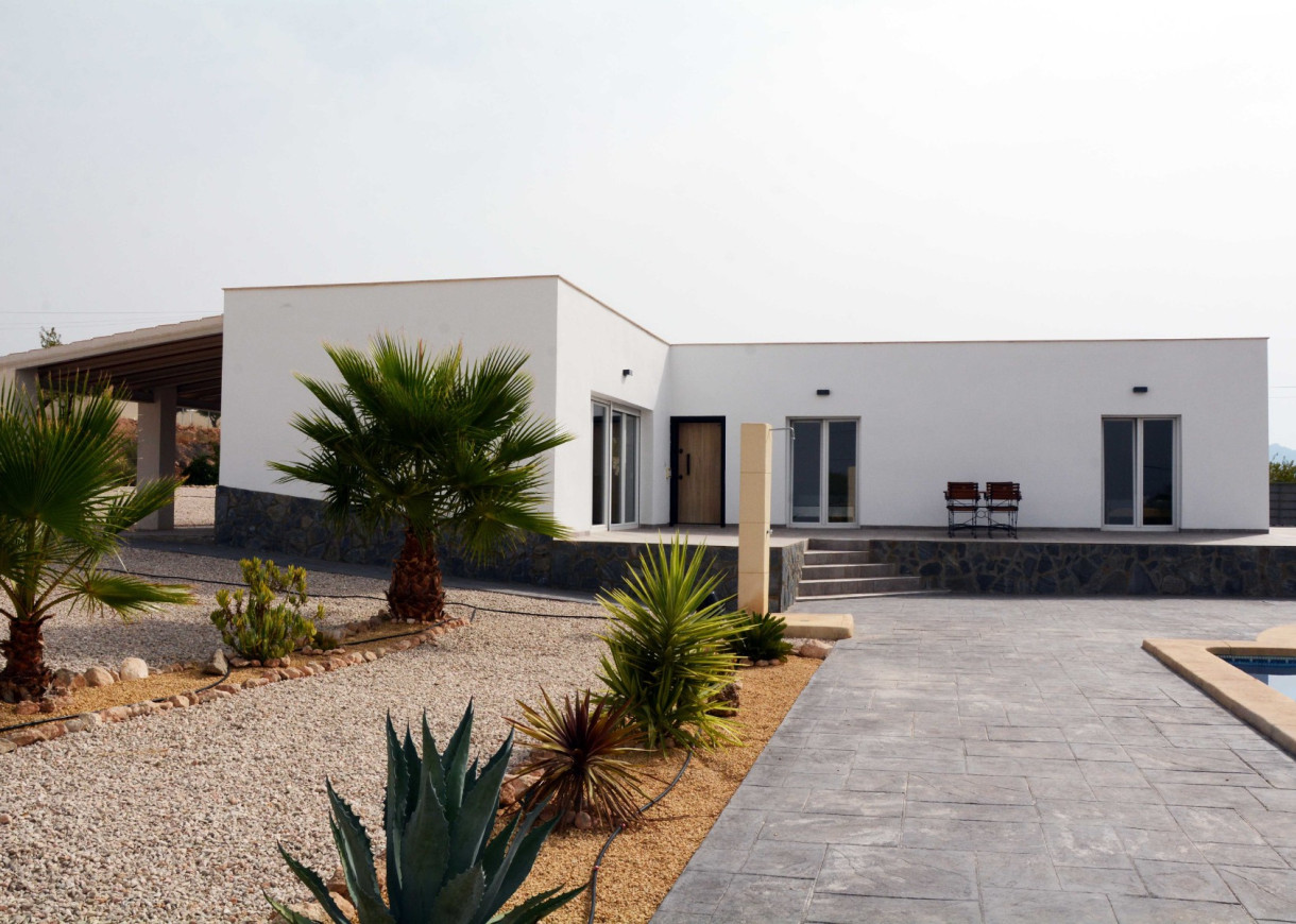 Resale - Finca / Country Property - Macisvenda