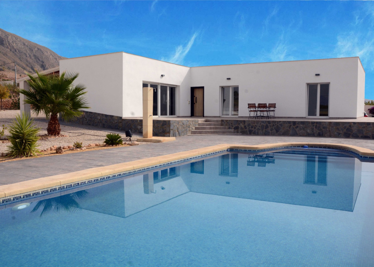 Resale - Finca / Country Property - Macisvenda