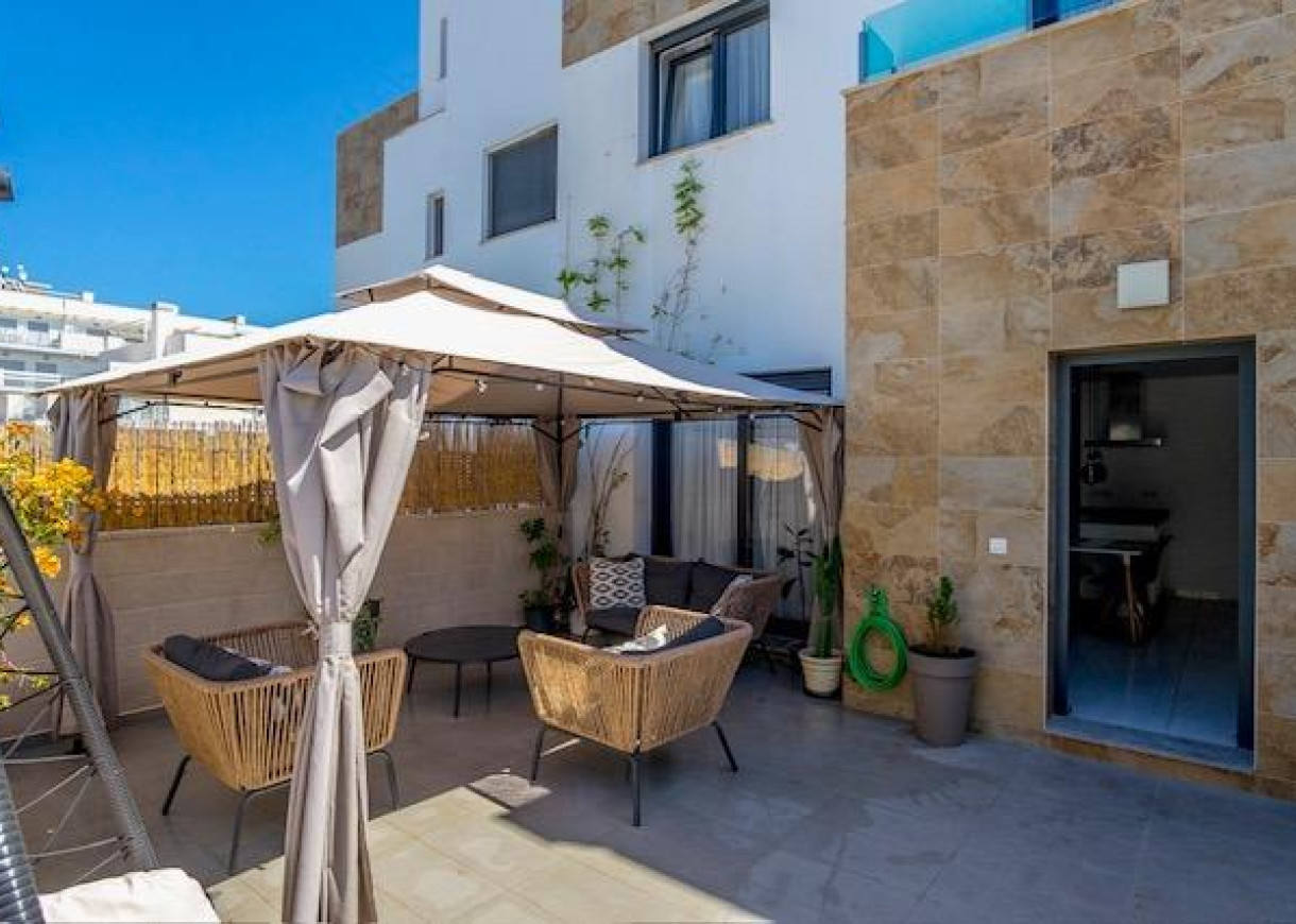 Resale - Terraced house - Orihuela Costa - Las Filipinas