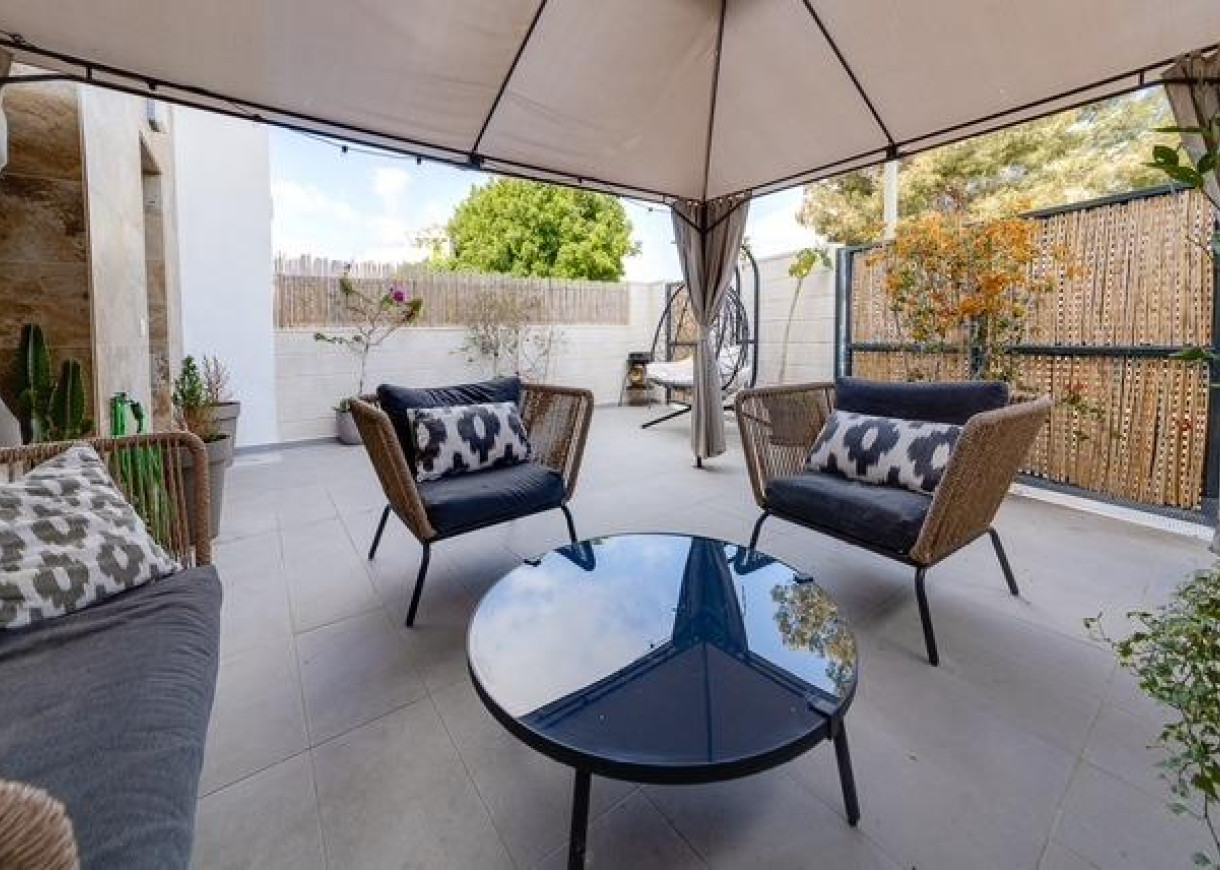 Resale - Terraced house - Orihuela Costa - Las Filipinas