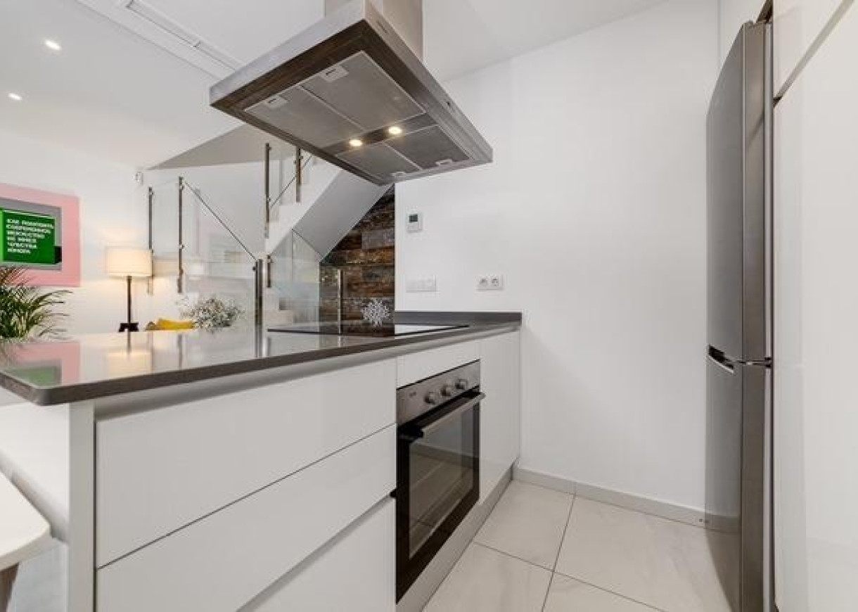 Resale - Terraced house - Orihuela Costa - Las Filipinas