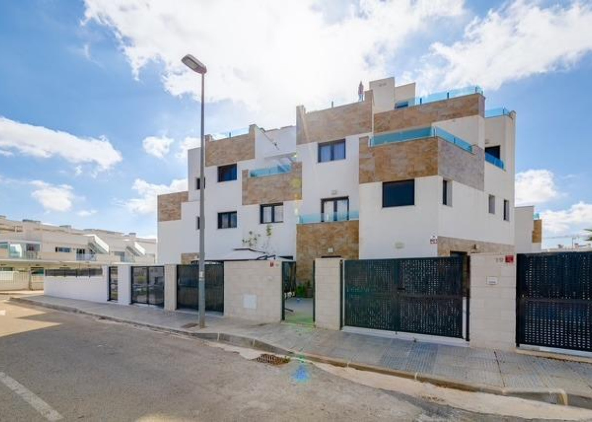 Resale - Terraced house - Orihuela Costa - Las Filipinas