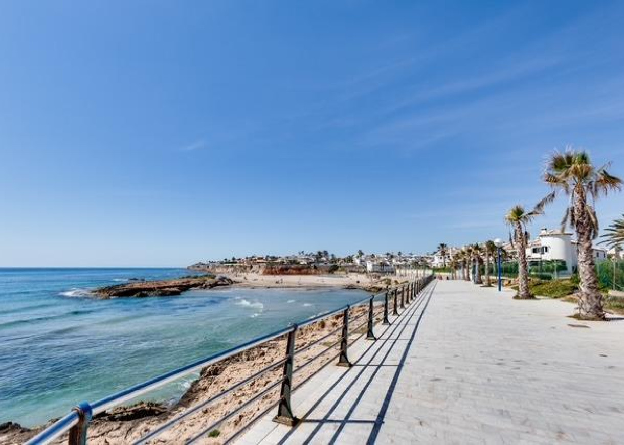 Resale - Terraced house - Orihuela Costa - Las Filipinas